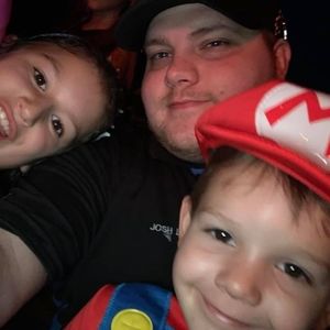 Meet your Posher, Joshua